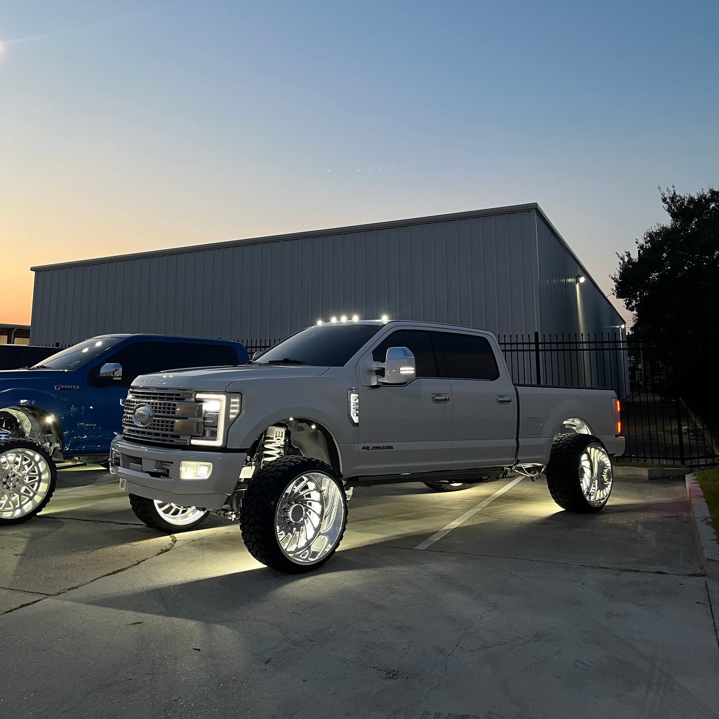 17-22 F250/F350 Fender Vent Badge Lights