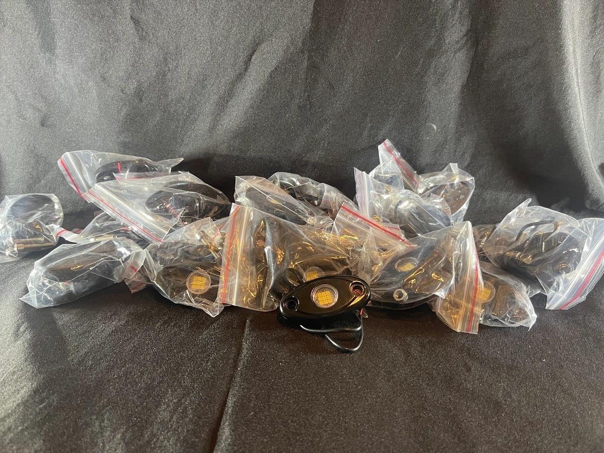 8 Piece White Rock Light Kit